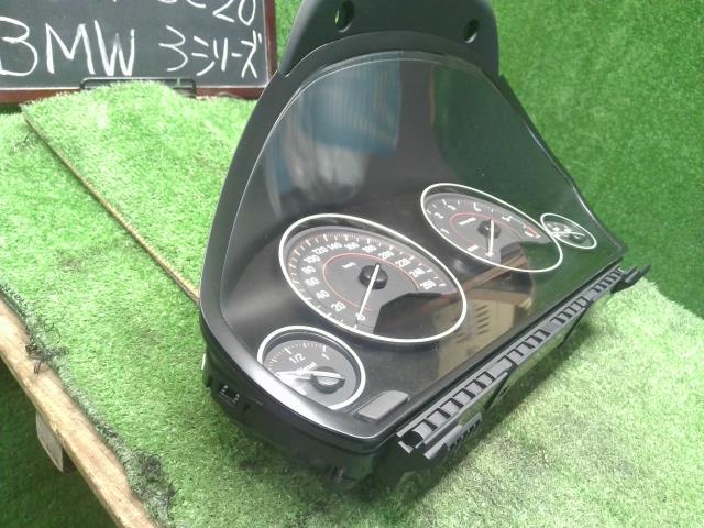 【中古】BMW 3シリーズ LDA-8C20 スピードメーター  自社品番250375