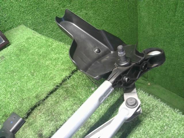 【中古】BMW 3シリーズ LDA-8C20 フロントワイパーモーター 61 61 7 260 489 自社品番250375