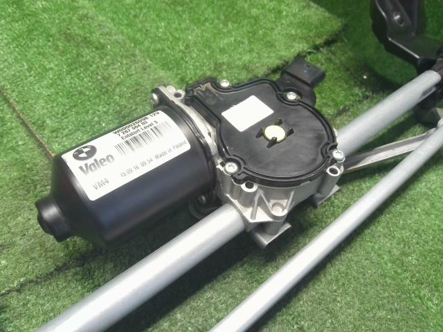 【中古】BMW 3シリーズ LDA-8C20 フロントワイパーモーター 61 61 7 260 489 自社品番250375