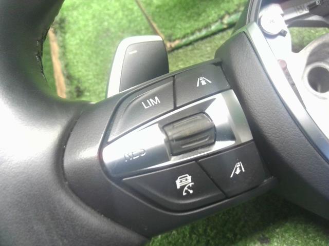 【中古】BMW 3シリーズ LDA-8C20 ステアリングホイール ハンドル 32 30 7 850 404 自社品番250375