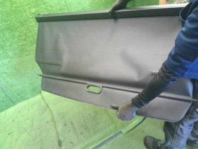 【中古】BMW 3シリーズ LDA-8C20 トノカバー 51 47 7 273 665 自社品番250375