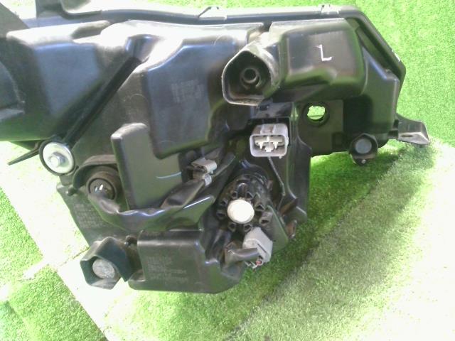 【中古】タンク DBA-M910A 左ヘッドランプ ライト 81170-B1240 自社品番250378 B82