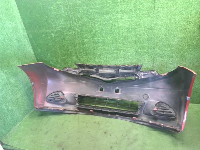 【中古】ラクティス DBA-NCP120 フロントバンパー 52119-52700-D0 自社品番250381 3P0