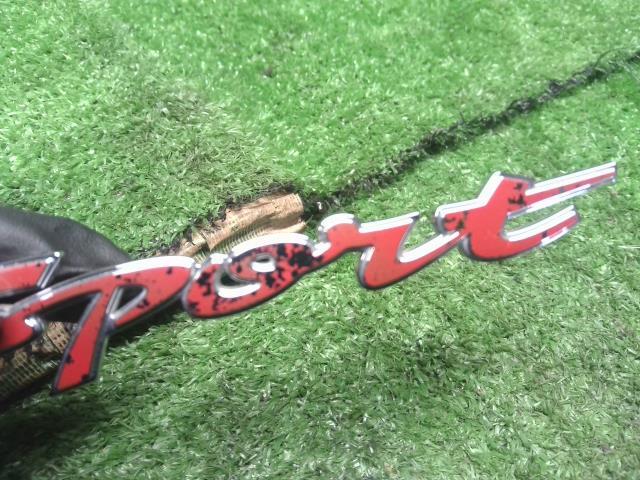 【中古】スイフト 4BA-ZC33S リアゲート バックドア エンブレム 77841-70L00-DFT 自社品番250383 ZWG