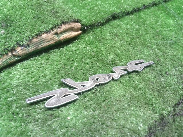 【中古】スイフト 4BA-ZC33S リアゲート バックドア エンブレム 77841-70L00-DFT 自社品番250383 ZWG