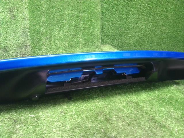 【中古】スイフト 4BA-ZC33S リアゲート バックドアスポイラー 83900-52R11-ZWG 自社品番250383 ZWG