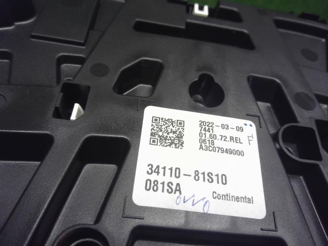 【中古】スイフト 4BA-ZC33S スピードメーター 34100-81S00 自社品番250383 ZWG