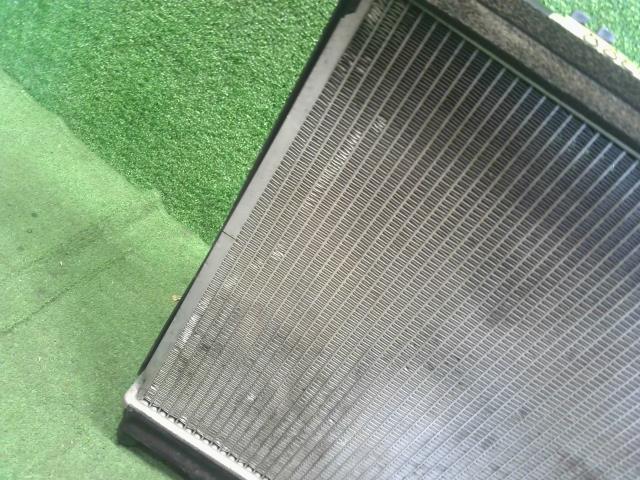 【中古】インプレッサ DBA-GJ7 ラジエーター 電動ファン 45119AG010 自社品番250389 F9T