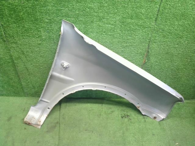 【中古】ジムニー TA-JB23W 左フロントフェンダー 58811-81AA0 自社品番250393 Z2S