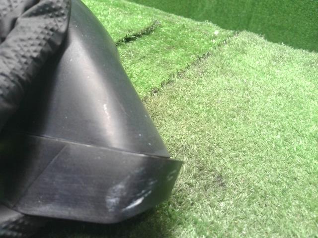 【中古】ジムニー TA-JB23W 左フロントフェンダー アンダーミラー 84704-81A00-5PK 自社品番250393 Z2S