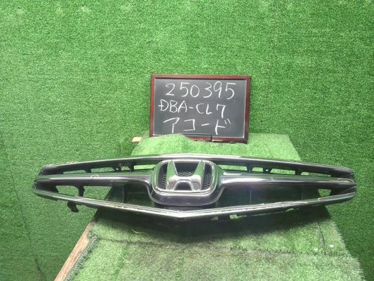 【中古】アコード DBA-CL7 ラジエーター フロントグリル 71121-SEA-013ZA 自社品番250395 NH624P