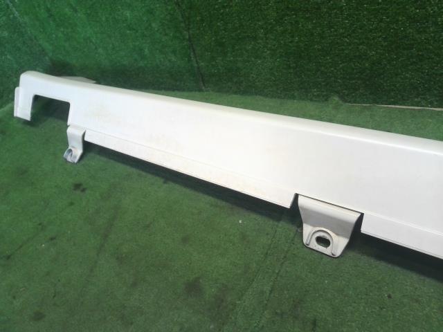 【中古】アコード DBA-CL7 右サイドステップ スポイラー 71800-SEA-911ZF 自社品番250395 NH624P