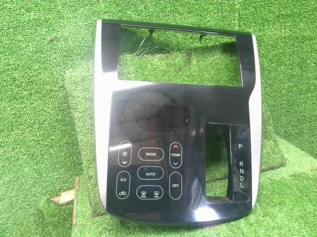 【中古】ｅＫワゴン DBA-B11W エアコン AC スイッチパネル 7820A928XA 自社品番250399 A31