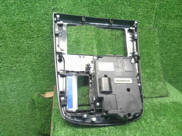 【中古】ｅＫワゴン DBA-B11W エアコン AC スイッチパネル 7820A928XA 自社品番250399 A31