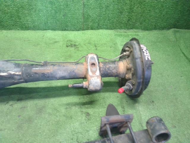 【中古】ハイゼット V-S100P リアアクスル デフホーシング 41110-87M04 自社品番250401 W09