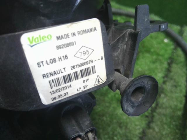 【中古】ルノー カングー ABA-KWK4M 左右 フォグランプ ライト 261500097R 自社品番250404