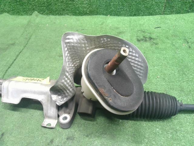 【中古】ルノー カングー ABA-KWK4M ステアリングギアボックス ラック  自社品番250404