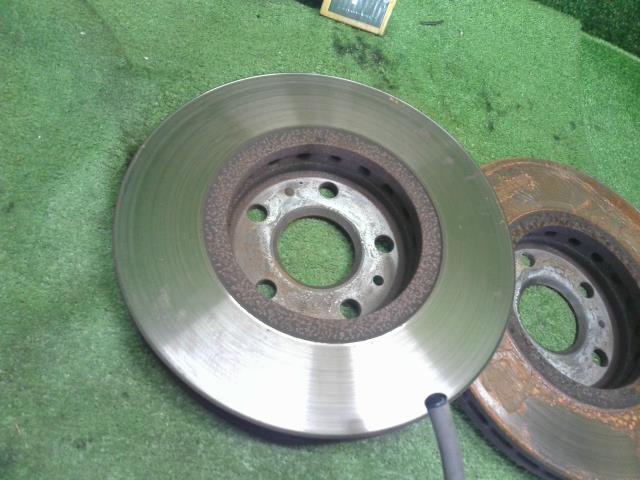 【中古】ルノー カングー ABA-KWK4M フロントディスクローター キャリパー 465017981R 自社品番250404