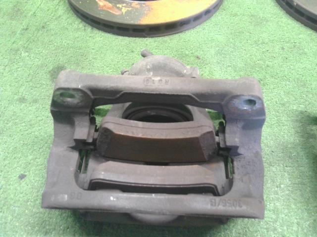 【中古】ルノー カングー ABA-KWK4M フロントディスクローター キャリパー 465017981R 自社品番250404