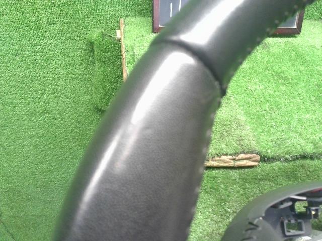 【中古】ルノー カングー ABA-KWK4M ステアリングホイール ハンドル 484006412R 自社品番250404