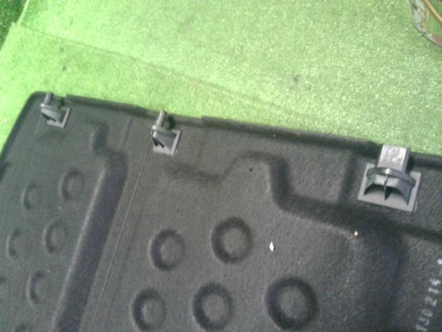 【中古】ルノー カングー ABA-KWK4M リアボード ラゲッジボード 876345286R 自社品番250404