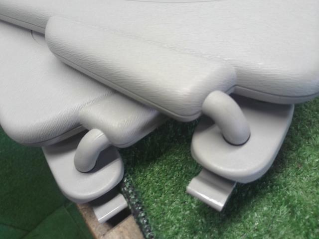 【中古】ルノー カングー ABA-KWK4M サンバイザー  自社品番250404