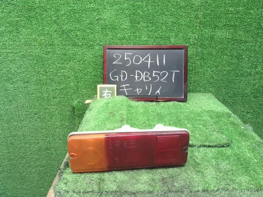 【中古】キャリィ GD-DB52T 右テールランプ 35603-60H00 自社品番250411 26U