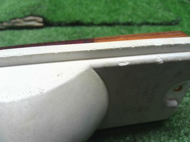 【中古】キャリィ GD-DB52T 右テールランプ 35603-60H00 自社品番250411 26U