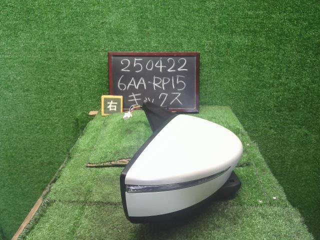 【中古】キックス 6AA-RP15 右ドアミラー サイドミラー 96301-5RY1C 自社品番250422 QAB