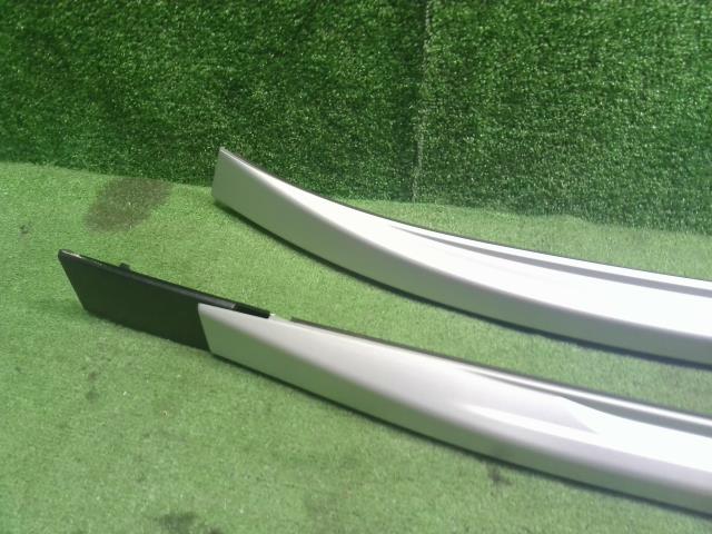 【中古】キックス 6AA-RP15 ルーフバー レール 73822-5RF0A 自社品番250422 QAB