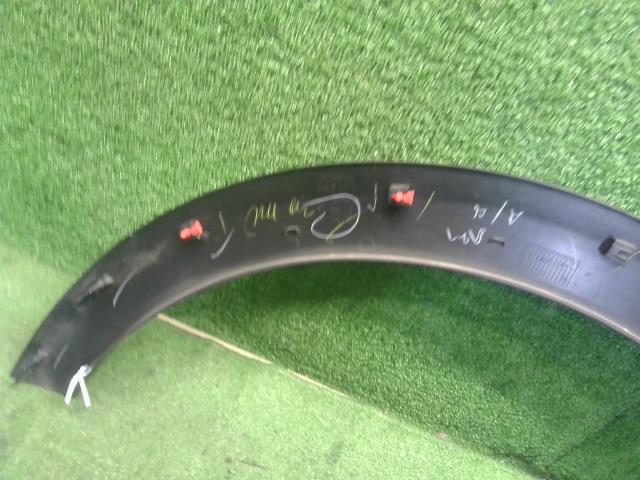 【中古】キックス 6AA-RP15 左リアフェンダー アーチモール 93829-5RY0A 自社品番250422 QAB