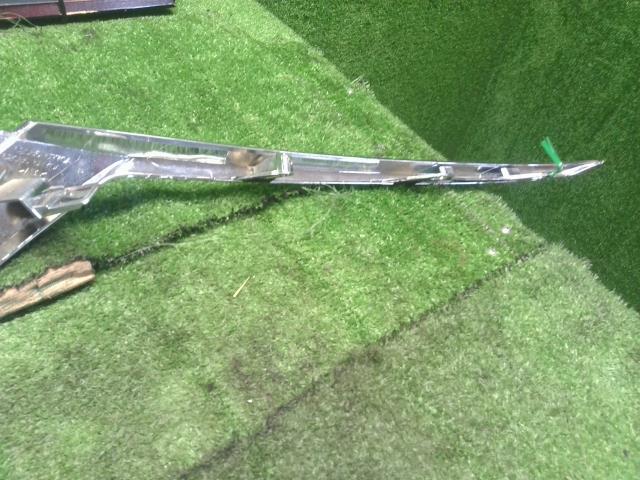 【中古】キックス 6AA-RP15 フロントバンパー 右 メッキモール 自社品番250422 QAB