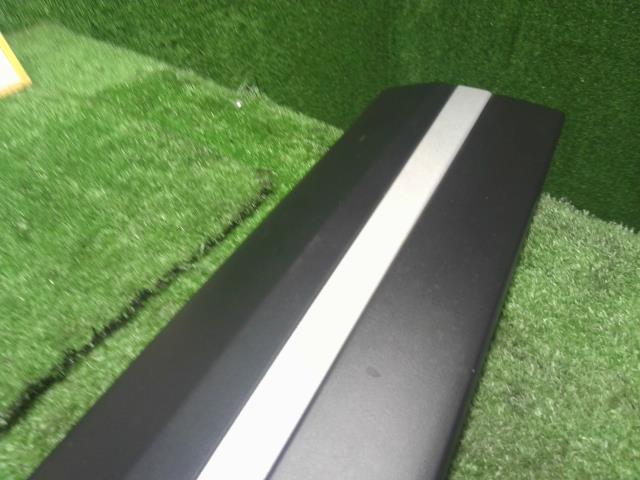 【中古】キックス 6AA-RP15 左リアドア 下側 モール 82871-5RY0B 自社品番250422 QAB