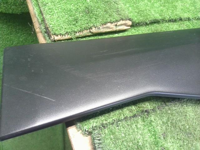【中古】キックス 6AA-RP15 左リアドア 下側 モール 82871-5RY0B 自社品番250422 QAB