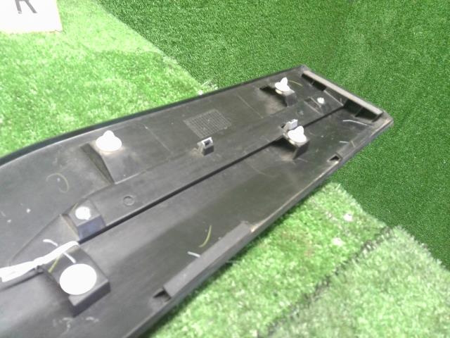 【中古】キックス 6AA-RP15 左リアドア 下側 モール 82871-5RY0B 自社品番250422 QAB