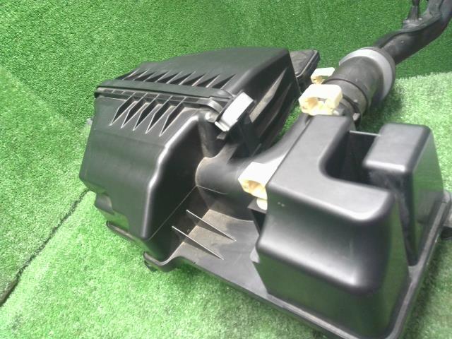 【中古】キックス 6AA-RP15 エアクリーナー 16500-5R70A 自社品番250422 QAB