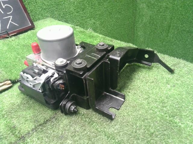 【中古】キックス 6AA-RP15 ＡＢＳアクチュエーター 47660-5RY1E 自社品番250422 QAB