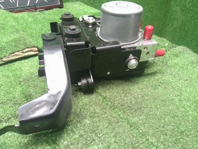 【中古】キックス 6AA-RP15 ＡＢＳアクチュエーター 47660-5RY1E 自社品番250422 QAB