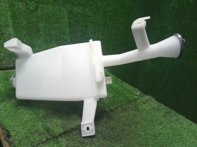 【中古】キックス 6AA-RP15 ウォッシャータンク 28910-5RY0A 自社品番250422 QAB