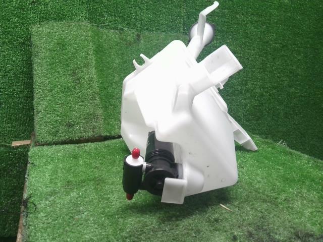 【中古】キックス 6AA-RP15 ウォッシャータンク 28910-5RY0A 自社品番250422 QAB