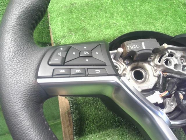 【中古】キックス 6AA-RP15 ステアリングホイール ハンドル 48430-5RY1B 自社品番250422 QAB