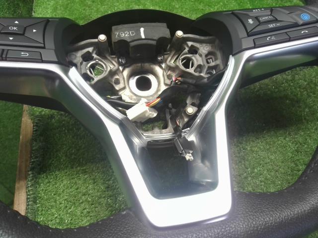 【中古】キックス 6AA-RP15 ステアリングホイール ハンドル 48430-5RY1B 自社品番250422 QAB