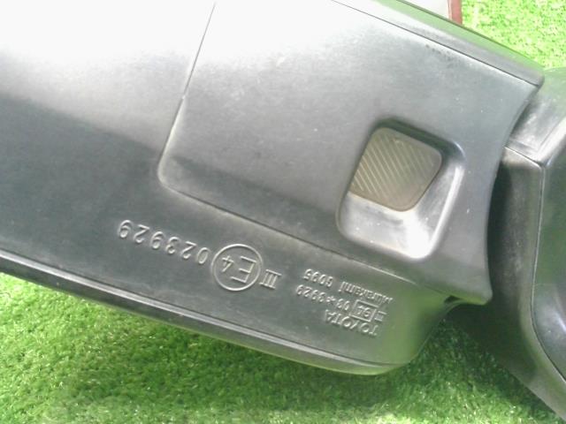 【中古】エスクァイア DBA-ZRR80G 右ドアミラー サイドミラー 87910-28B690 自社品番250427 202