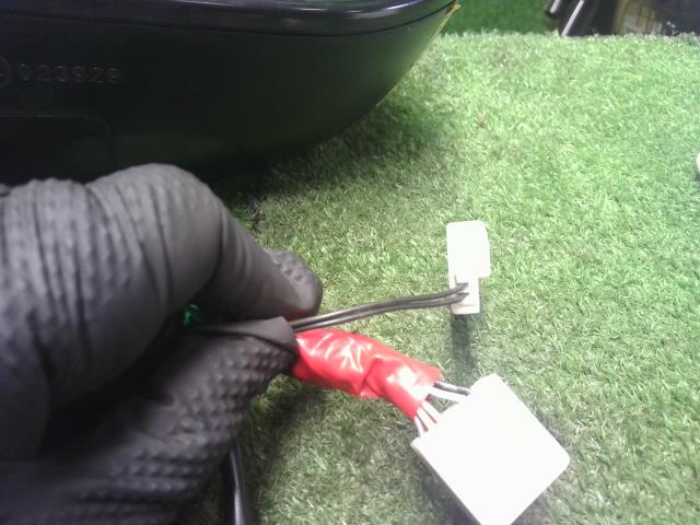 【中古】エスクァイア DBA-ZRR80G 右ドアミラー サイドミラー 87910-28B690 自社品番250427 202