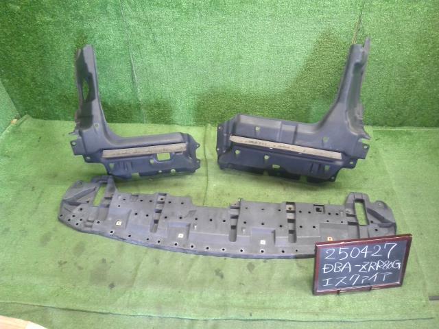 【中古】エスクァイア DBA-ZRR80G エンジンアンダーカバー 51441-28180 自社品番250427 202