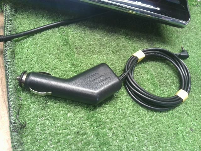 【中古】エスクァイア DBA-ZRR80G リアモニター  自社品番250427 202