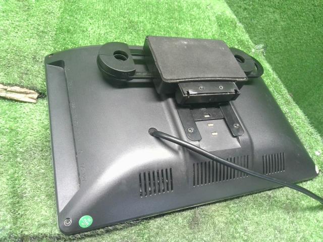【中古】エスクァイア DBA-ZRR80G リアモニター  自社品番250427 202