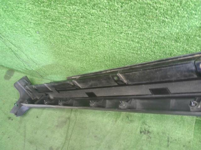 【中古】エクストレイル DBA-NT32 右サイドステップ スポイラー 76850-6FR0A 自社品番250428 G41