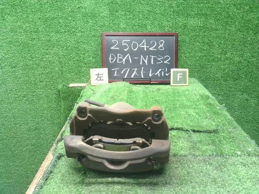 【中古】エクストレイル DBA-NT32 左フロントキャリパー 41011-4BA0C 自社品番250428 G41