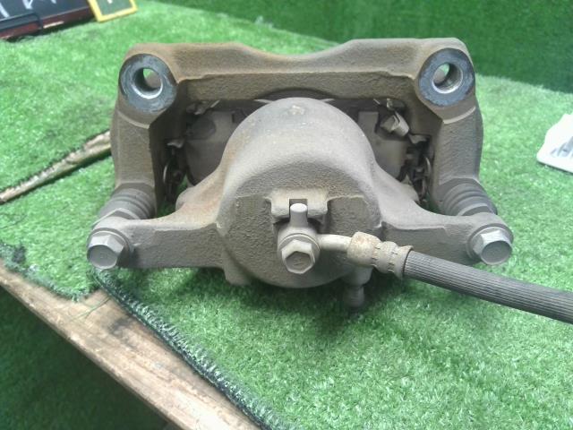 【中古】エクストレイル DBA-NT32 左フロントキャリパー 41011-4BA0C 自社品番250428 G41